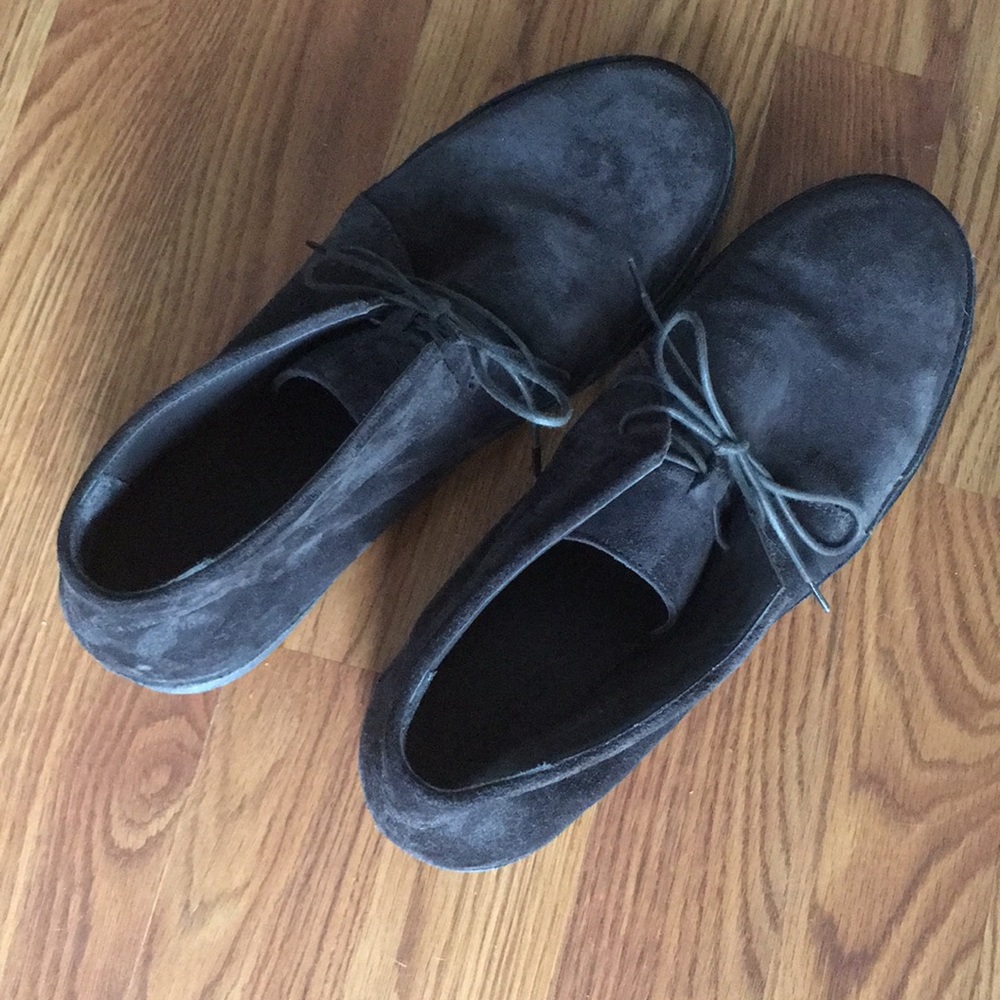 Men’s suede booties